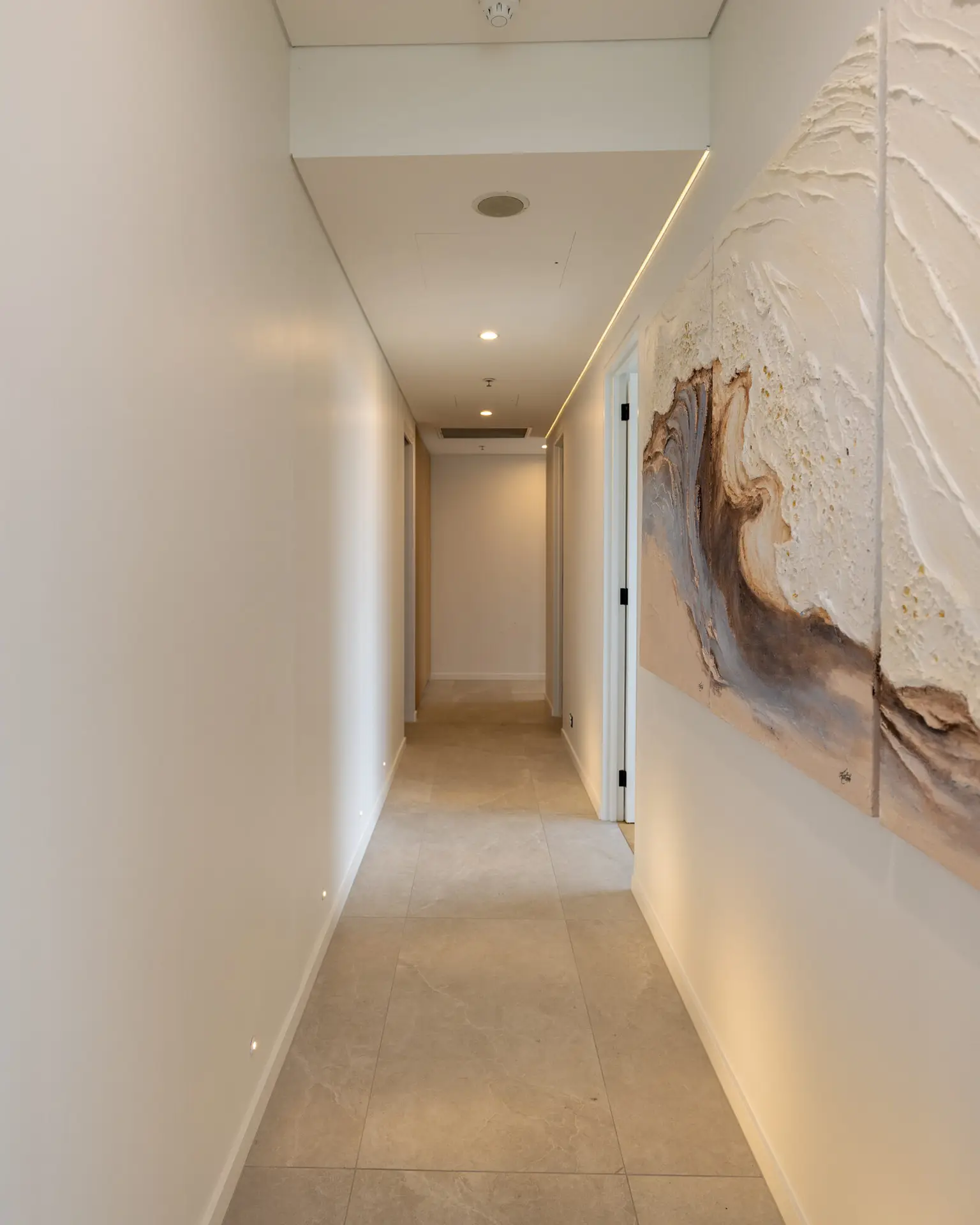 Adelaide CBD apartment renovation — photo 2 of 10